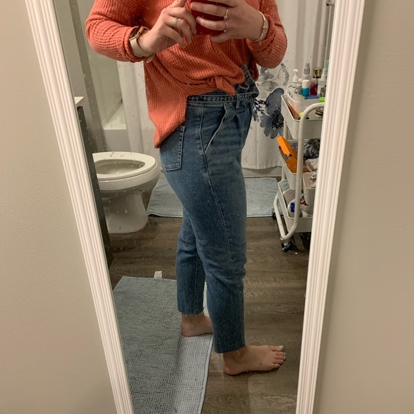 Hollister High Rise Tie- Waist Mom Jeans - Picture 5 of 5